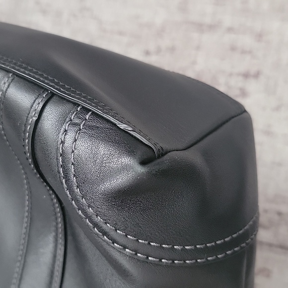 Coach Black Leather Shoulder Bag - Picture 8 of 9
